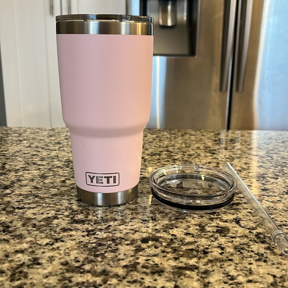 30 oz Yeti Rambler with straw & lid